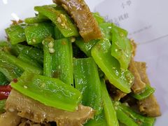 -鸿星花园酒家(银亿家园店)