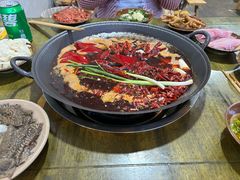 -黄潇洒老火锅(九眼桥宏济巷店)