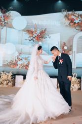 -沐澜婚纱礼服美妆馆(豪润风尚国际店)