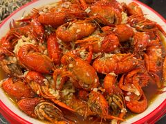 -川流不息·地道川菜·小龙虾(松东路店)