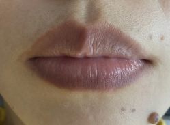 -初心纹眉洗眉·美睫专业店