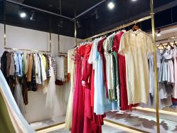 -索菲亚婚纱摄影