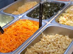 自助取餐区-三兄弟高炉烧饼