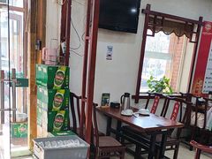 -湖南人家湘菜馆(镇江路店)