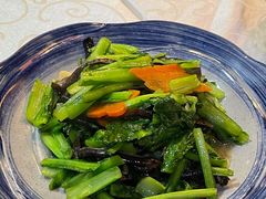 小白菜炒榛蘑-渔娘渔家丹东海鲜(东直门店)