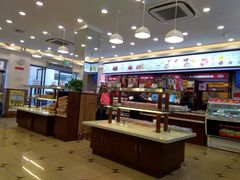 -红宝石·鲜奶小方·海派西点房(南丹店)