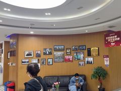 -雅悦齿科(顾村公园店)