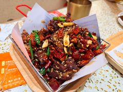 -小董哥烤串·爆汁大油边(故宫店)