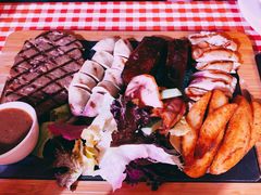 -鲨鱼美式餐厅酒吧Sharky