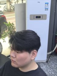 点击看大图 -藤野造型专业烫染接发