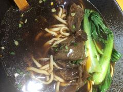 -大牛湾·眷村牛肉面(蠡溪店)