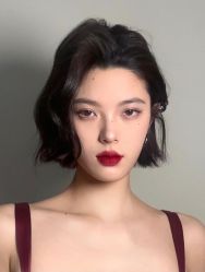 -BULB STUDIO 巴柏明星发型工作室