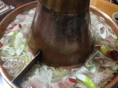 -果松木炭酸菜铜火锅·外婆参鸡汤