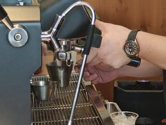 -YOLO COFFEE悠乐咖啡