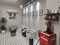 -老男孩男士理容馆·理发·烫染·修面