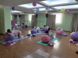 -爱妈月子会所(汕樟总店)