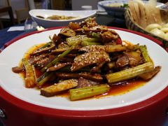 -万重锦·人文川菜馆(骡马市店)