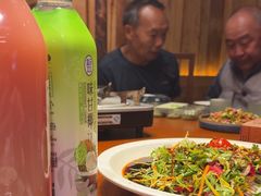 -老滇山寨•云南特色菜•地方菜•民族风情歌舞表演(金碧店)
