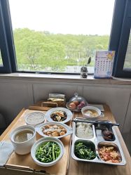 -童谣里医疗级月子中心(独栋湖景店)