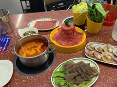 -四囍码头海鲜烧烤自助火锅(外滩南京东路悦荟广场店)