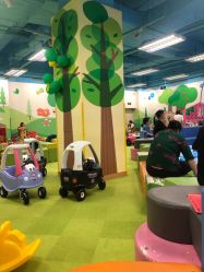 -莫莉幻想儿童乐园(武汉保利广场店)