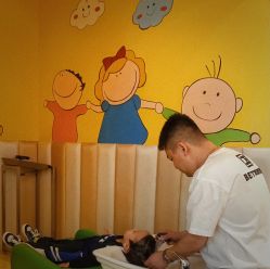 -爆米花儿童美发乐园(中街恒隆店)