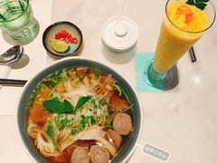 -港丽餐厅(高德置地店)