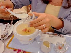-燕庭·纯燕窝·甜品下午茶(南京西路店)