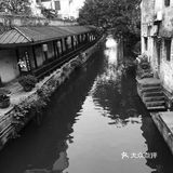 十月江南烟雨