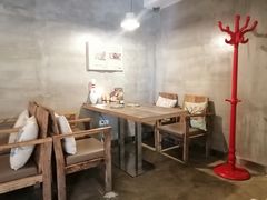 大堂-HIGH FIVE哈福手工汉堡(桂林路店)