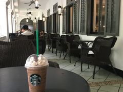 大堂-星巴克臻选(广州沙面店)