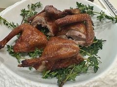 龙井茶香妙龄乳鸽-蔡澜点心·粤菜(月星环球港店)