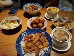 -红猪卤肉饭(大西洋美食城店)
