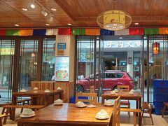 -乡土特色.冷锅鱼.牦牛肉汤锅