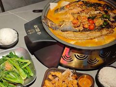 -令狐冲·炭烤活鱼(宝龙店)