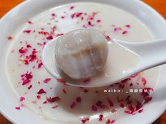 玫瑰杏仁糊-吴家馄饨