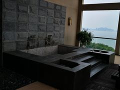 -三亚湾海居铂尔曼度假酒店