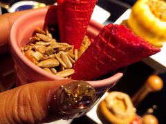-The ROOF (通盈中心店)
