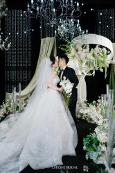 点击看大图 -拉瑞娜LaReine婚纱礼服高级定制