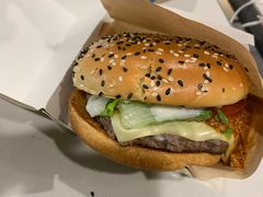 -麦当劳(轻轨曹杨路店)