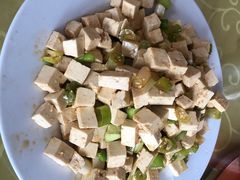 -华龙特色大骨鸡农家菜馆