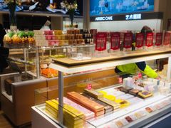 面包甜点陈列柜-好利来(奥林匹克购物广场店)