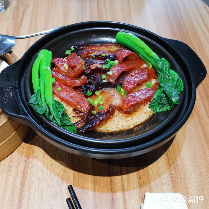 胜记凯心茶餐厅(汇金财富广场店)经典腊味煲仔饭图片