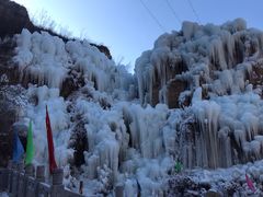 -大平台龙居瀑布旅游区