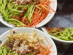 -牛一嘴·兰州牛肉面·大盘鸡(财富中心店)