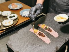 堂做和牛海胆卷-東22·粵潮菜·海鮮火鍋東寶