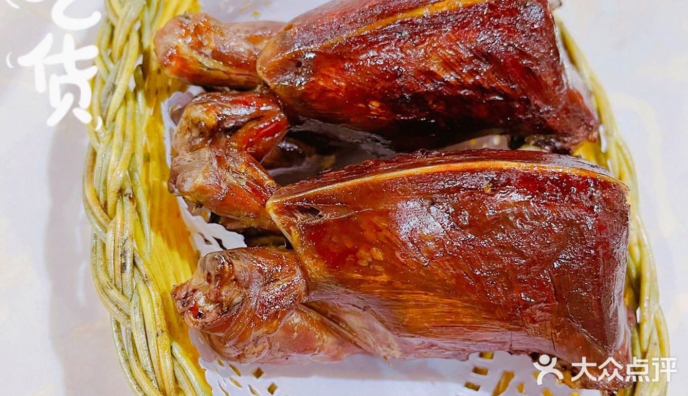 喝酒撸串烤鸽子江湖一鸽