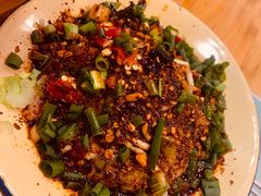 -拈签一笑黄牛肉辣卤串串