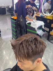 -藤野造型烫染·漂发