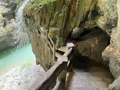 -龙水峡地缝景区